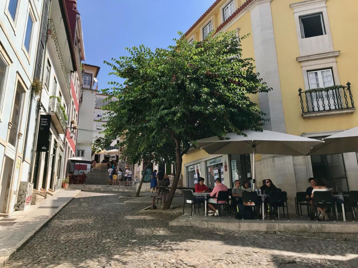Change The World Hostels - Coimbra - Almedina Εξωτερικό φωτογραφία